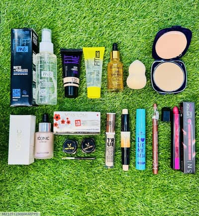 5-in-1 lipstick box 24K Gold serum