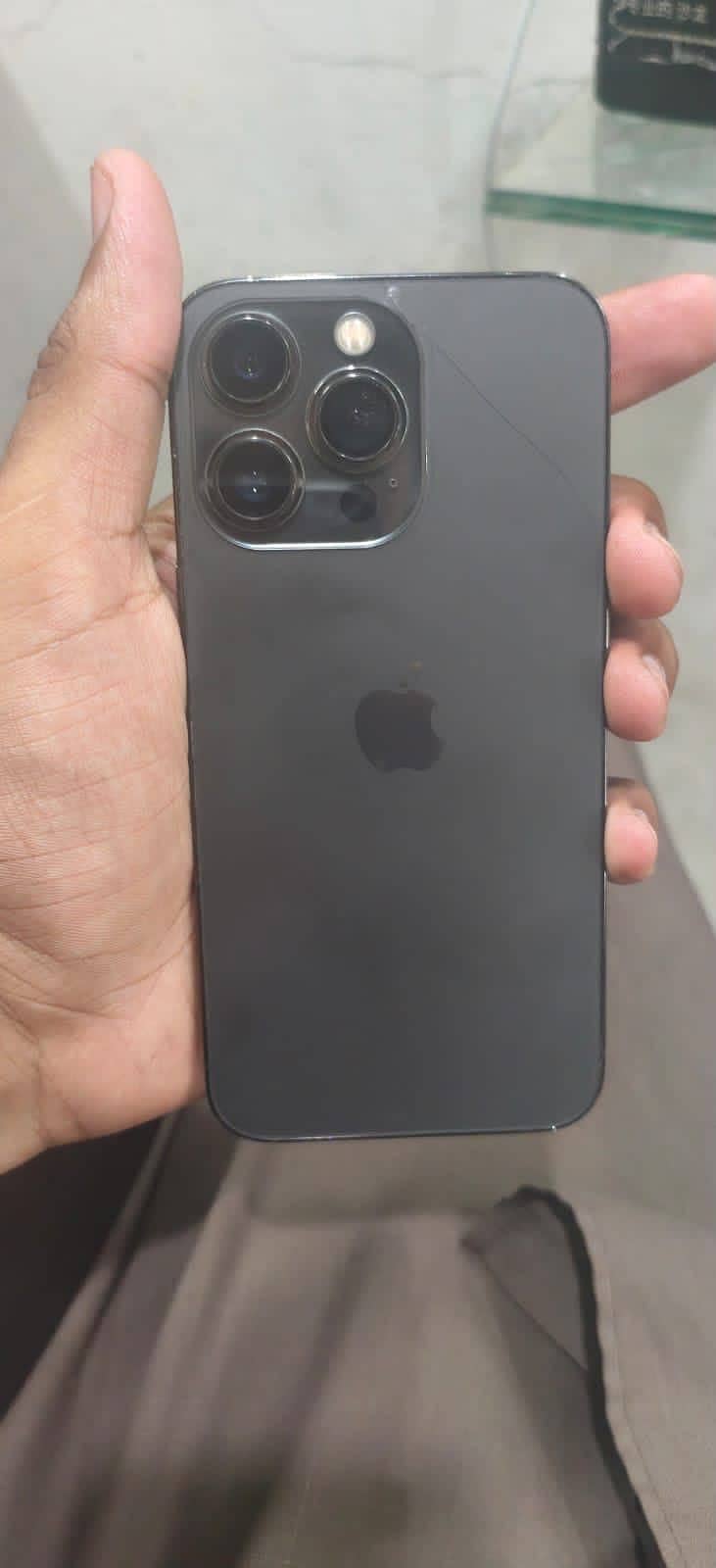 Apple iPhone 13 Pro 1