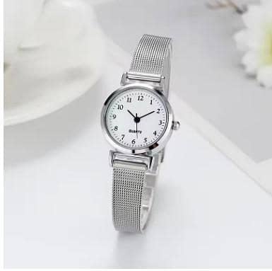Small Wrist Watch for Women – Silver Bracelet Style, Fashion Clock (Reloj Mujer Relogio Feminino) R3997