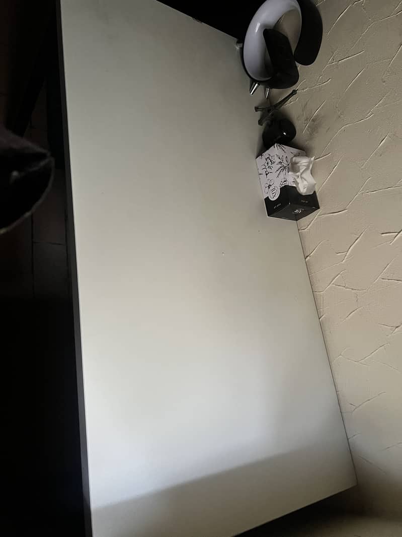 Selling this study table 2