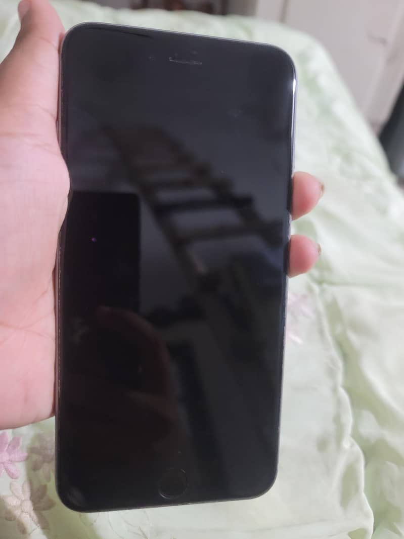 Apple iPhone 7 1