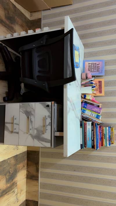 Table with Chair for sale, Study Tablet, Study Table with drawers