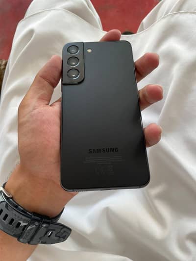 Samsung S22