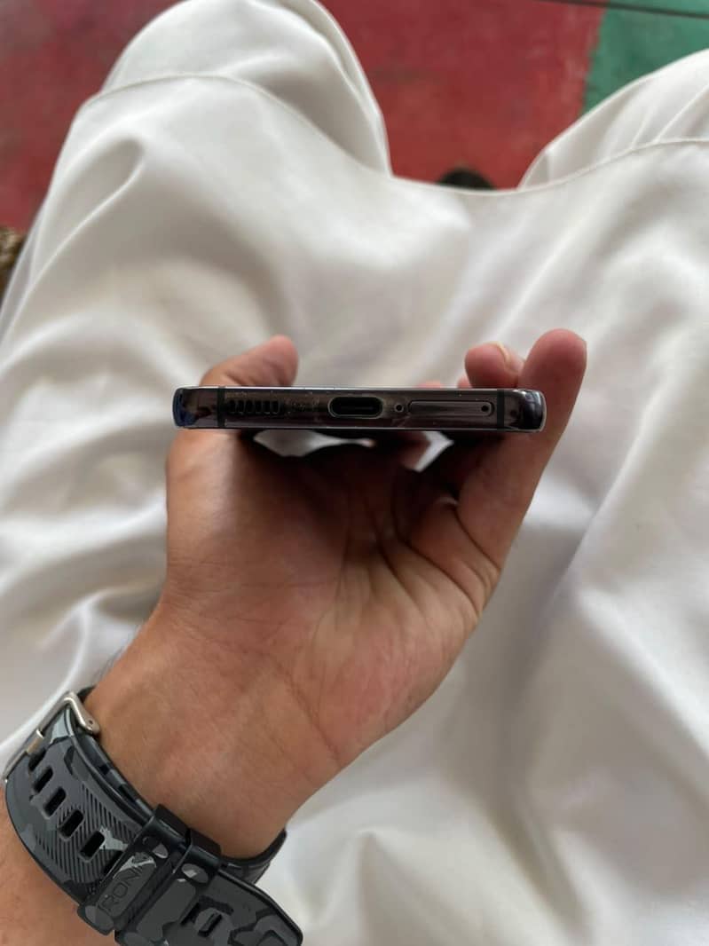 Samsung S22 2