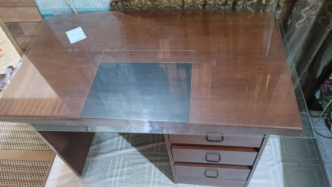 Office Table 0