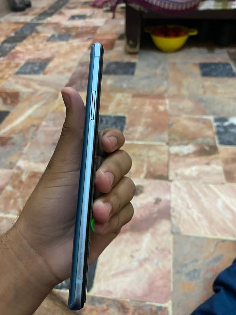 One Plus 9R 3