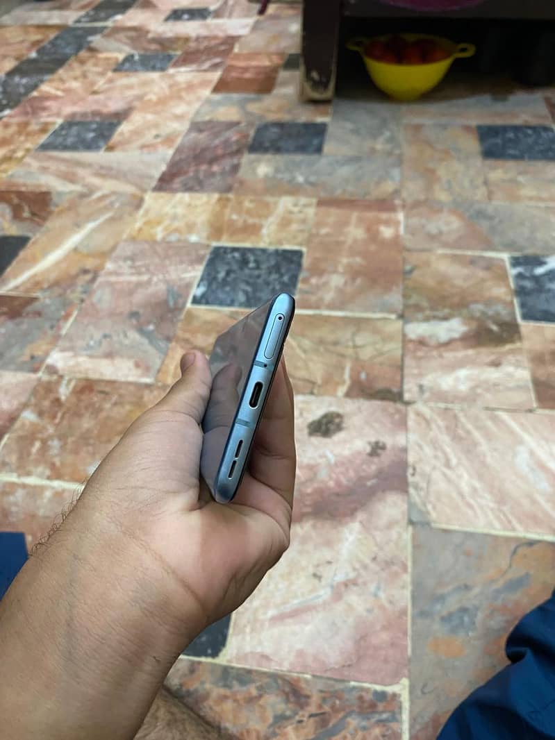 One Plus 9R 4