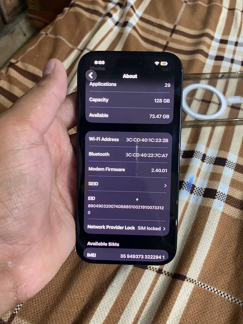 Apple iPhone 16 4