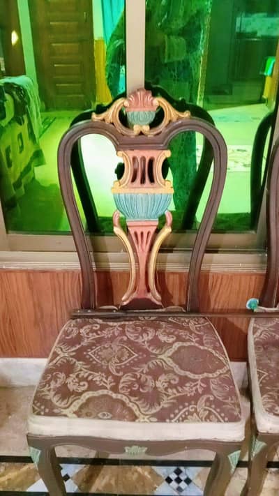 4 dinning chairs made with wood near me in affordable price