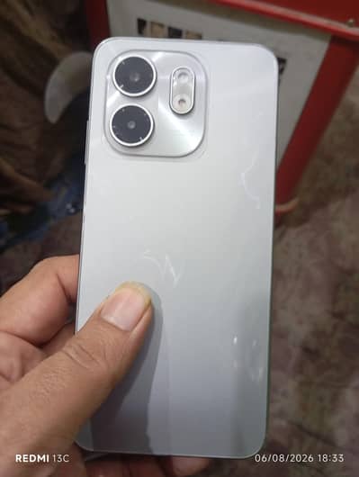 Infinix smart9 hd 4+4/64 with box