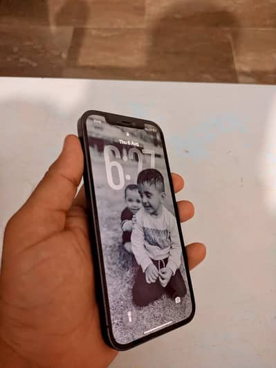 Apple iPhone 12