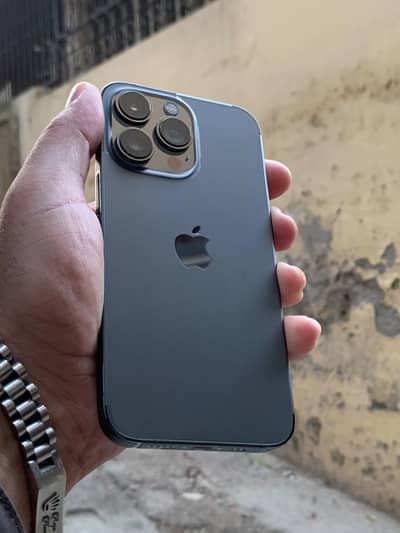 Apple iPhone 13 Pro