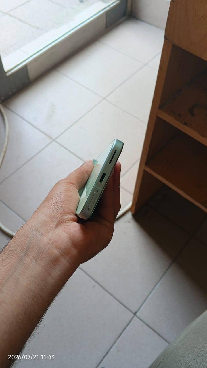Google Pixel 9 5