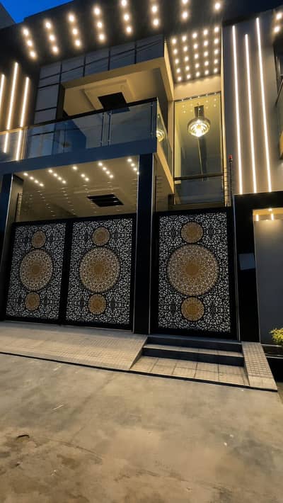 Luxury 240 Sq. Yards Designer House For Sale In Gulshan-E-Maymar Sector T