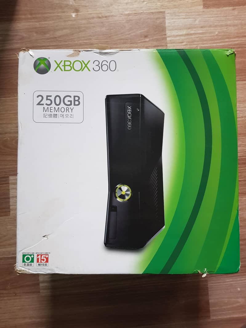 Xbox 360 Slim 0
