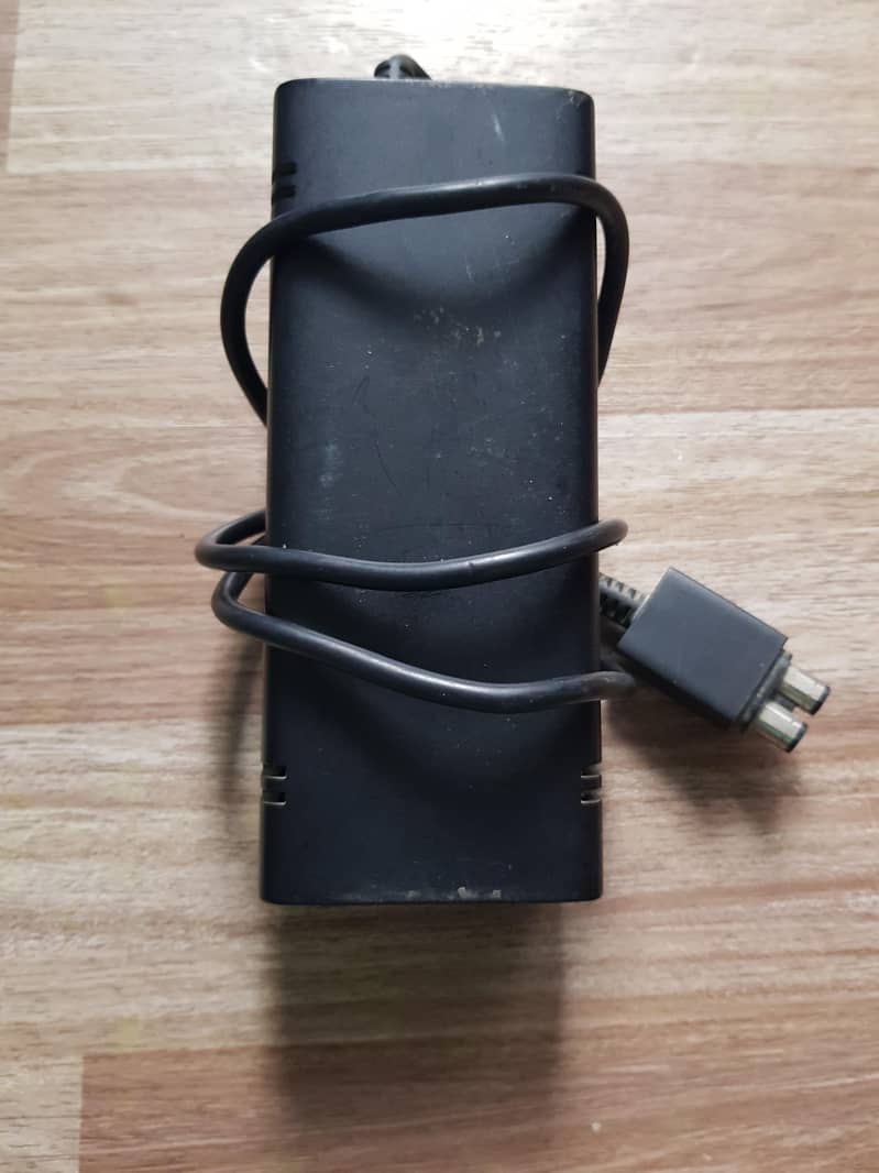 Xbox 360 Slim 9