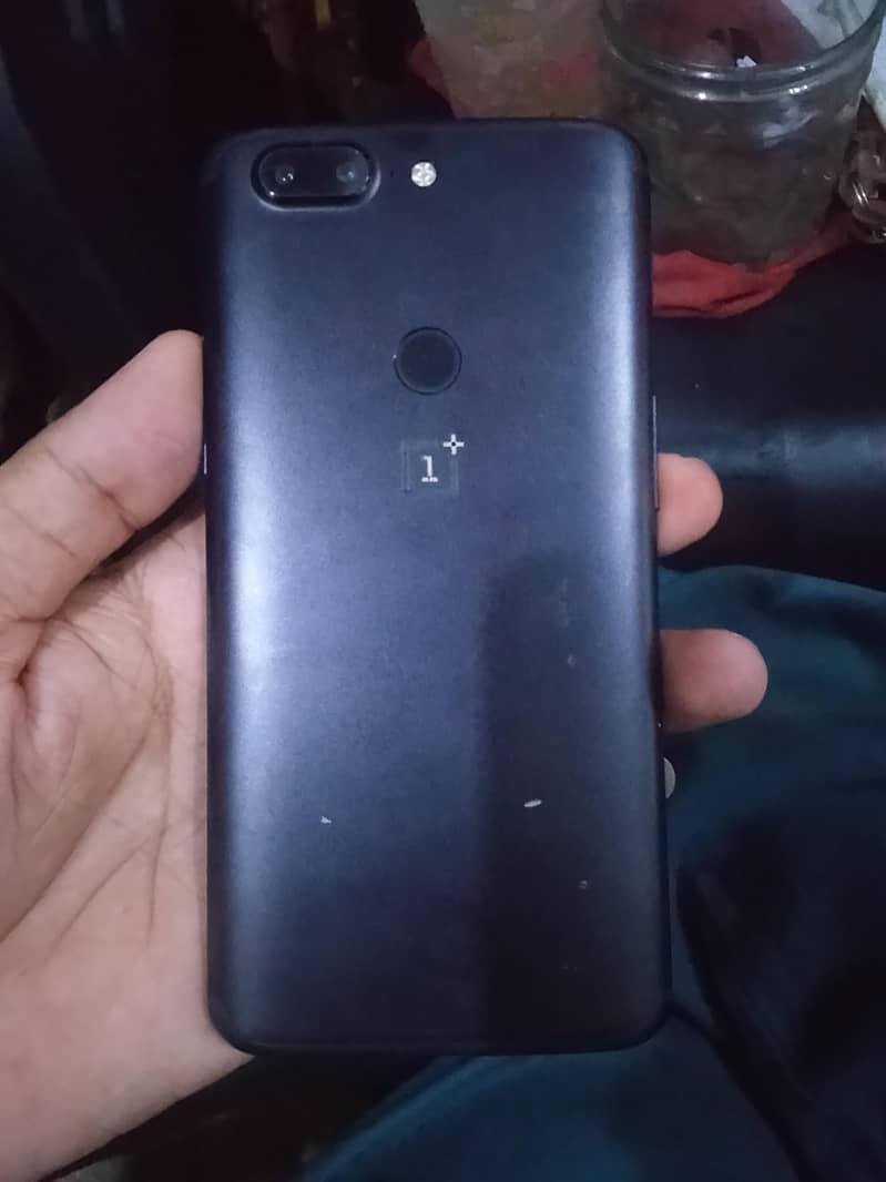 One Plus 5T 1
