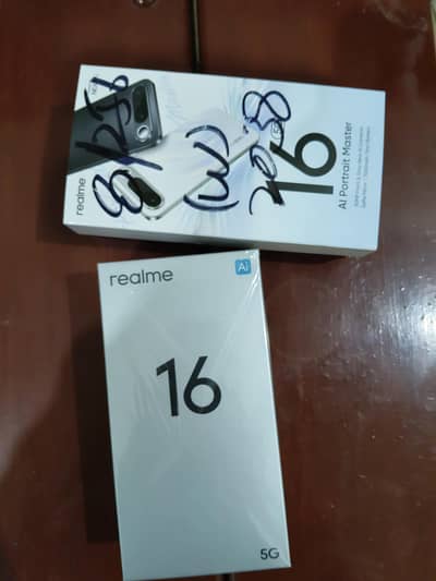 Realme 16box pack gift Mila tha open nhi kia