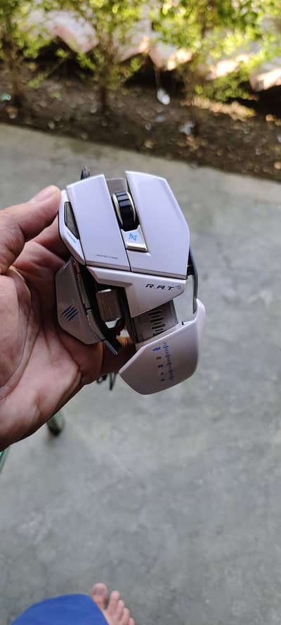 Mad Catz R. A. T. 5 Gaming Mouse (White)
