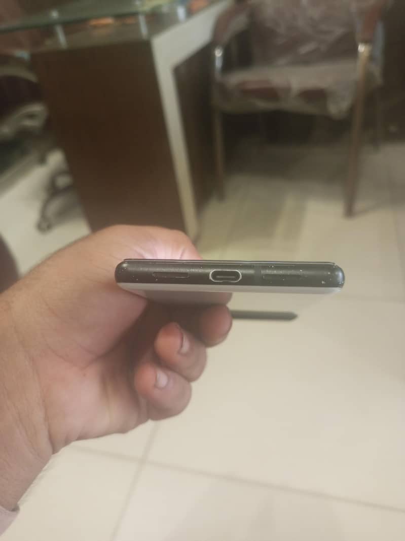 Google Pixel 6 5