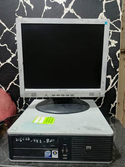 HP computer for sale with LCD