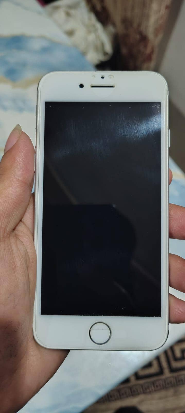 Apple iPhone 7 2