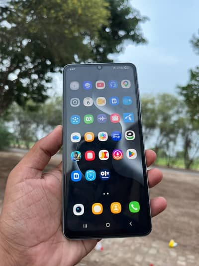 Samsung Mobile A06