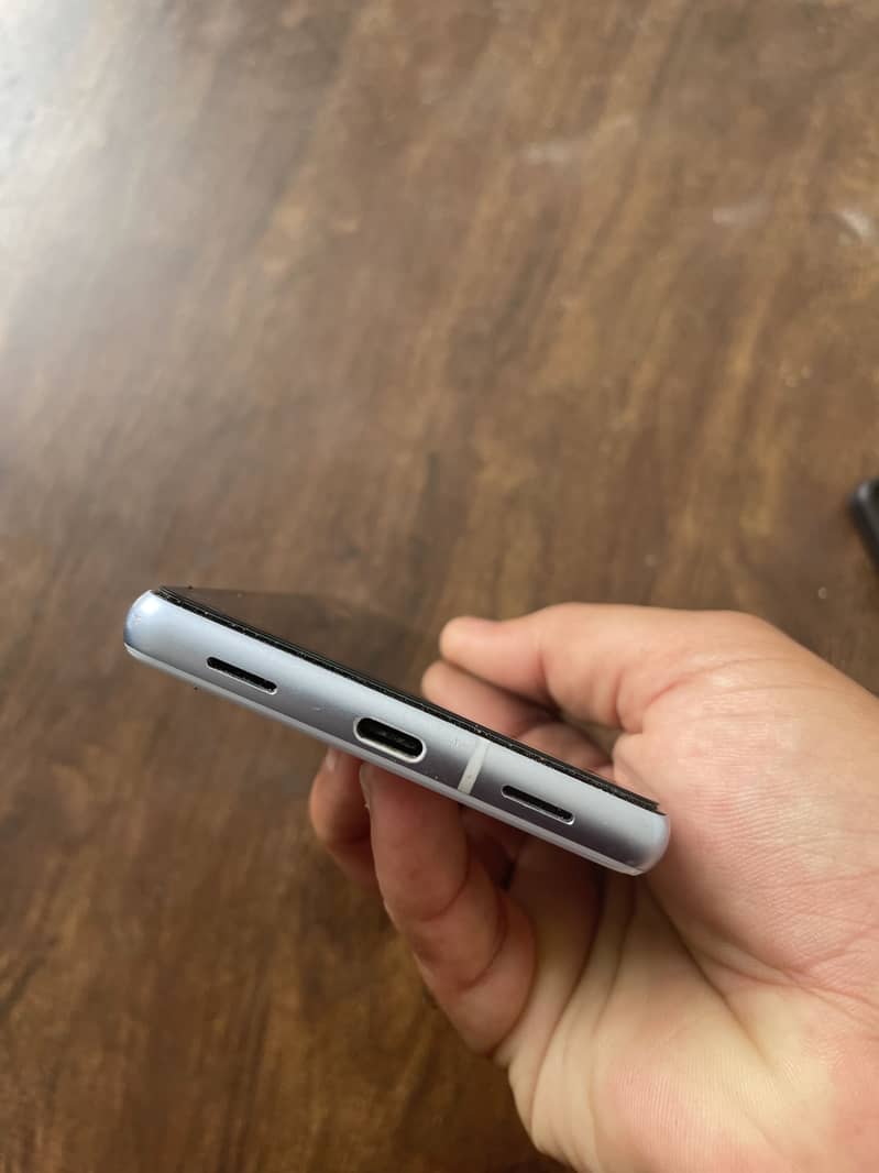 Google Pixel 7a 2