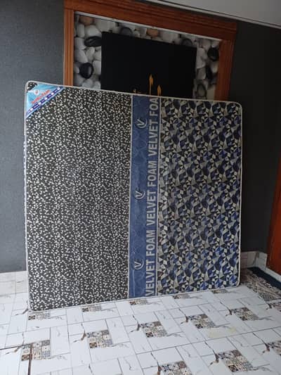 King size bed matress for sale in bahria town lahore