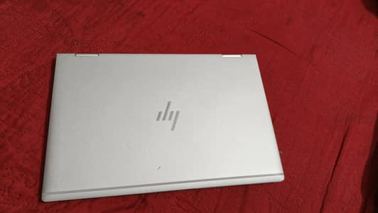 HP Elitebook 1030 G3