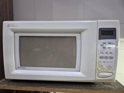 Selling Microwave Oven