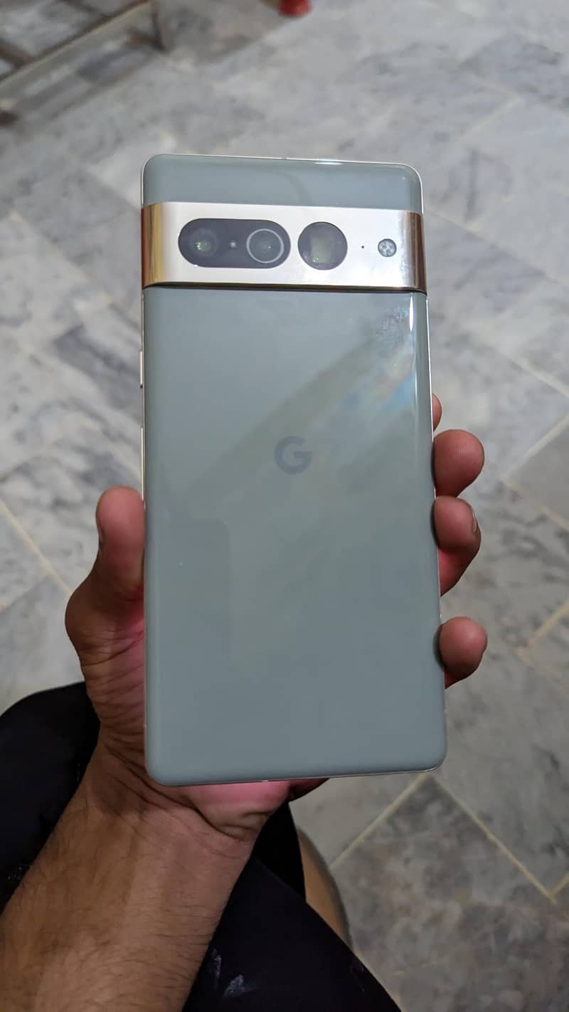 Google Pixel 7 Pro 6