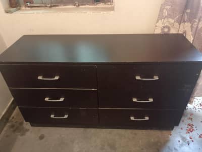 Dressing table with two side tables