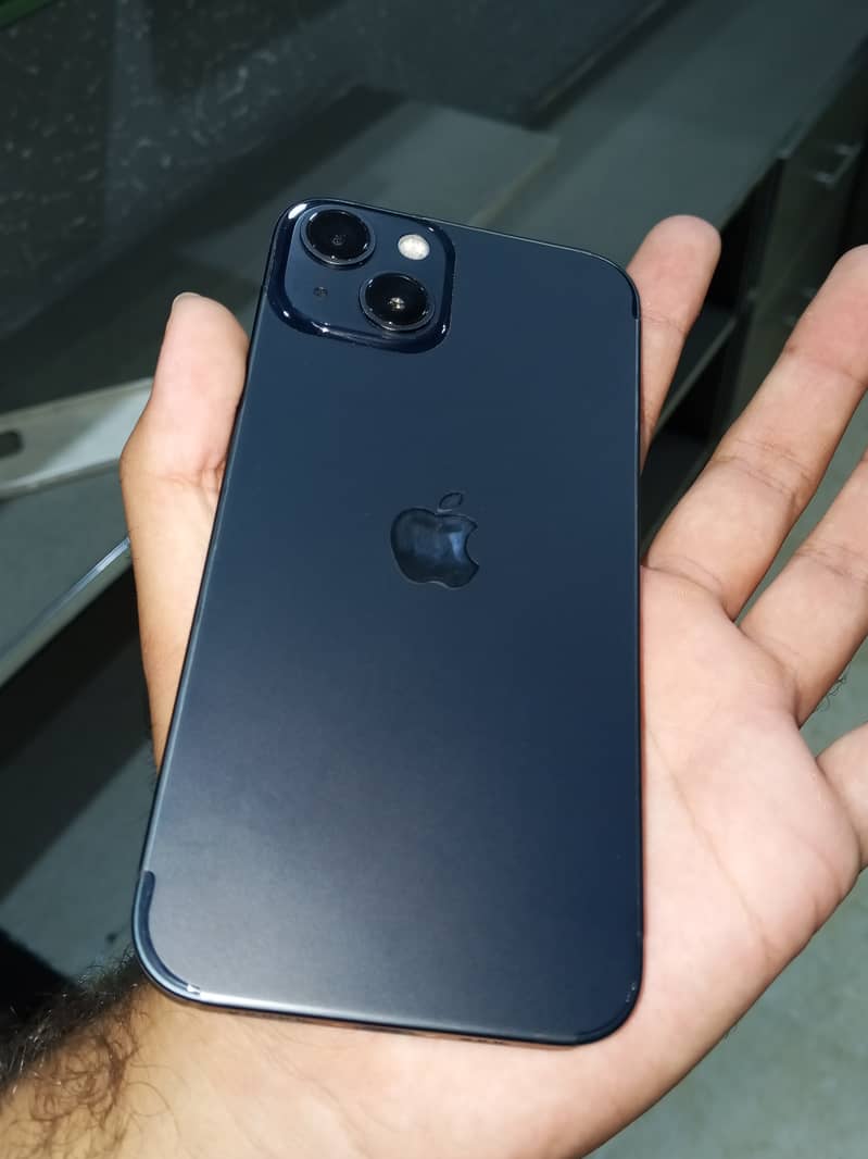 Apple iPhone 13 3