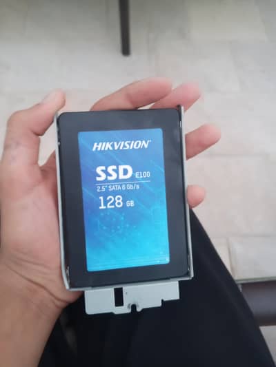 128 GB SSD
