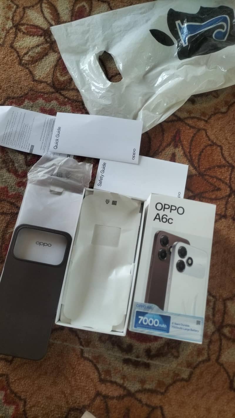 OPPO A6c 1