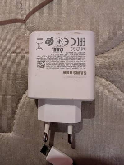 Samsung orgnal charger with cable 45w