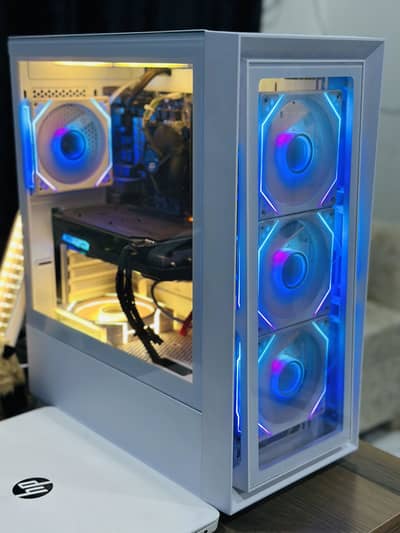 Intel core i7 7th gen / 6gb RTX 2060 card with 32 inch A plus led