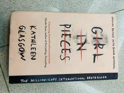 Girl In Pieces (special edition)
