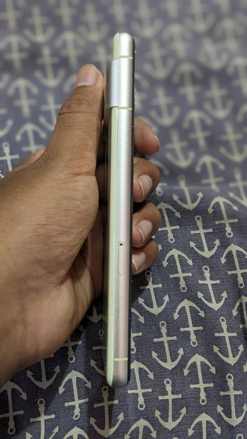 Google Pixel 7 3
