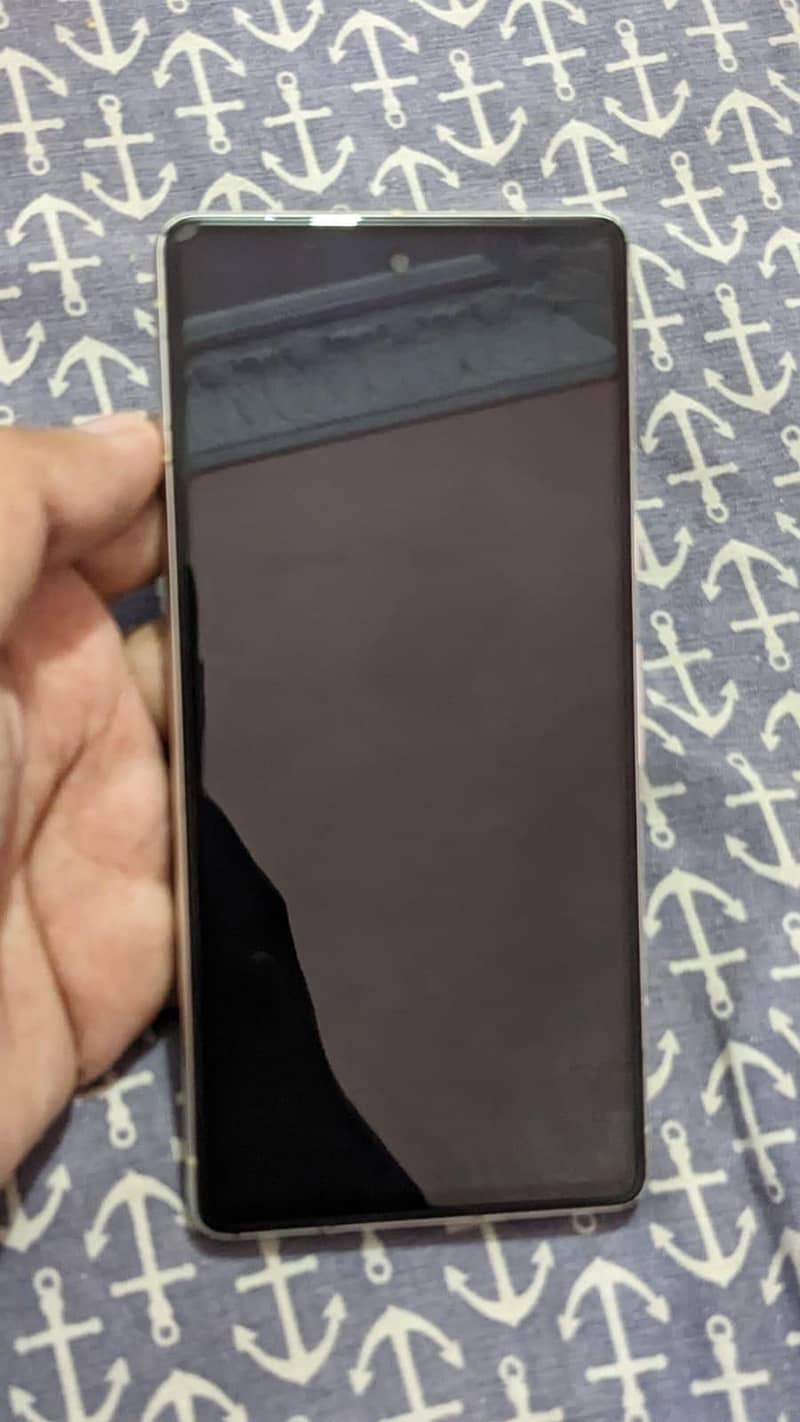 Google Pixel 7 4