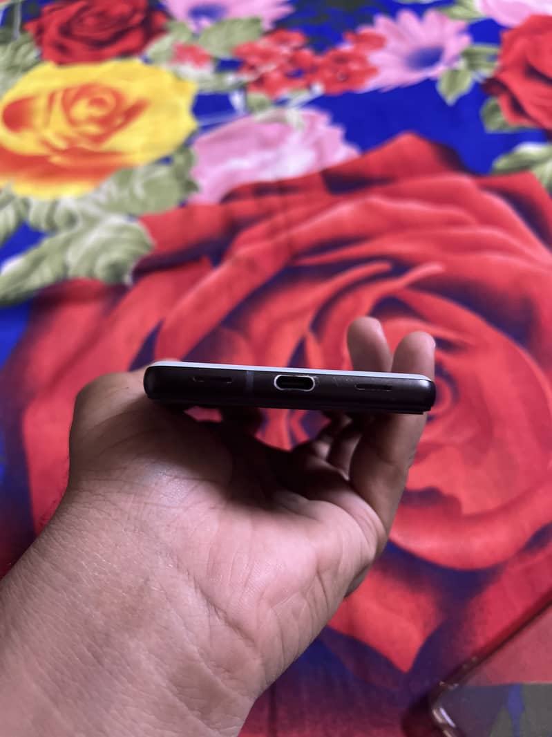 Google Pixel 6a 4