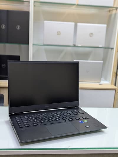 HP OMEN 17 Ci7 12th Gen 16gb ddr5 512gb RTX 3070 Ti 8GB Gaming Laptop