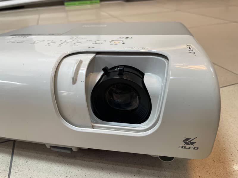 espon projector 4