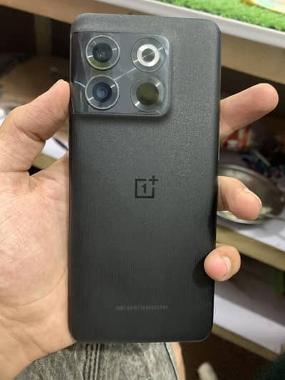 One Plus 10T 8/128 90 FPS beast exchange possible