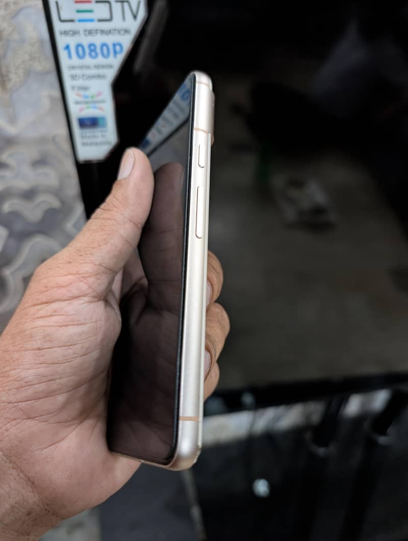 Google Pixel 8 2