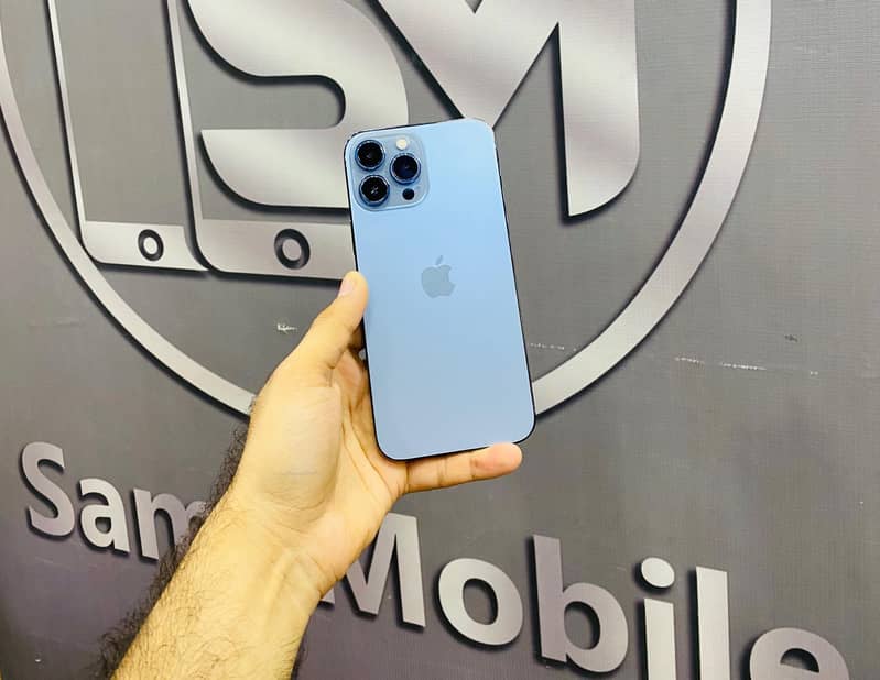 Apple iPhone 13 Pro Max 0