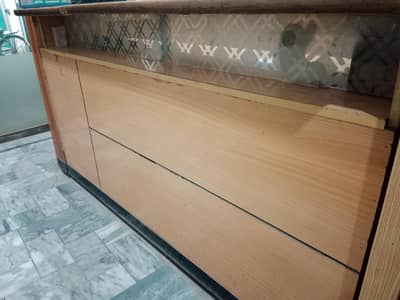 L-shape reception Table for sale. .  good condition pure wood