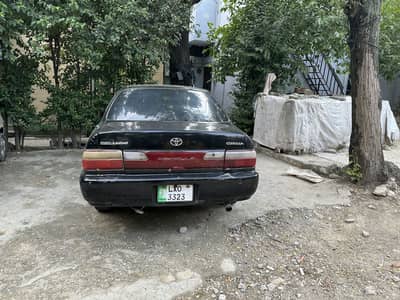 Toyota Corolla XE 2000