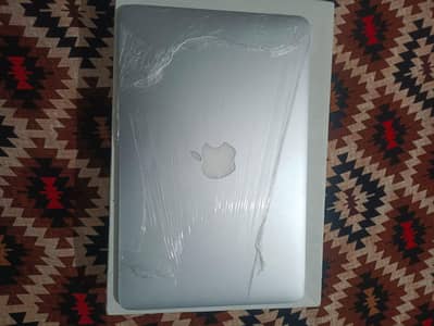 MacBook air 11 inches 2015 early model